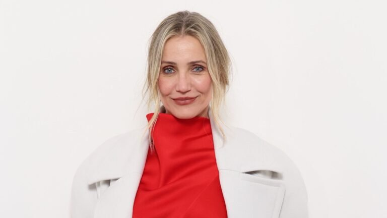 Instead of Boring Lights, Cameron Diaz Uses Ceiling Jewelry