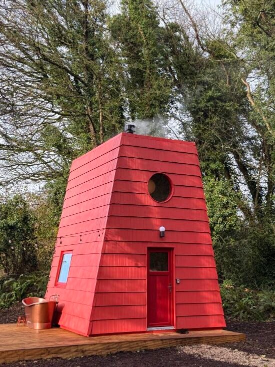 The Cabin Cure: Samsú Digital Detox Getaways in Ireland