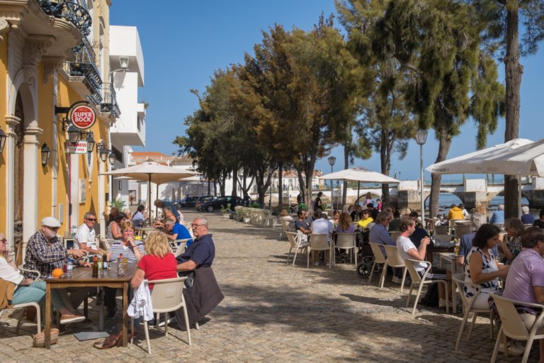 11 Everyday Perks of Living As an Expat in Europe