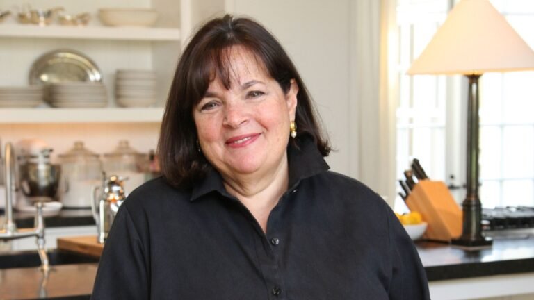 Ina Garten Uses Benjamin Moore Edgecomb Gray in East Hampton