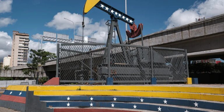 Trump’s ‘biggest oil deal in world history’ in Venezuela reeks of ‘colonial cronyism’ and could fail