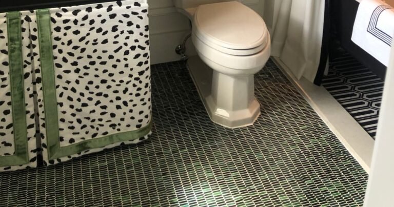 Her Bathroom Smelled Every Time She Flushed the Toilet. The Problem Was Hidden Under It