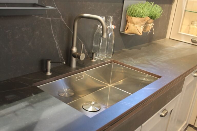 This Sleek Kitchen Sink Has a Cleaning Problem You Won’t Notice Until It’s Installed