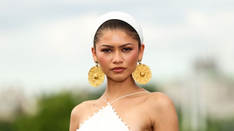 Zendaya’s Minimalist Pool Deck Redefines Fall Outdoor Living
