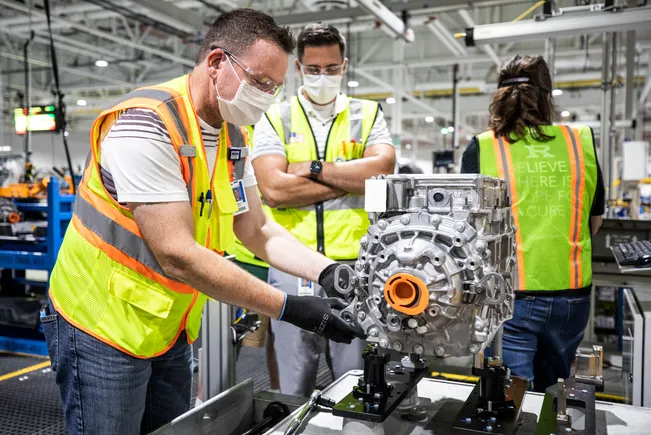 Job openings inch up as hiring slows, affirming labor market stability
