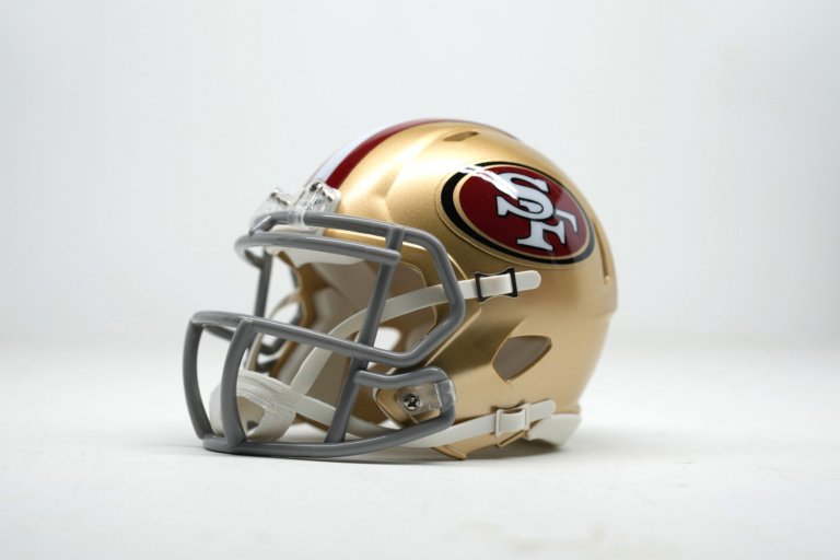 This Alleged Fake 49ers Player Scam Is All Over Social Media